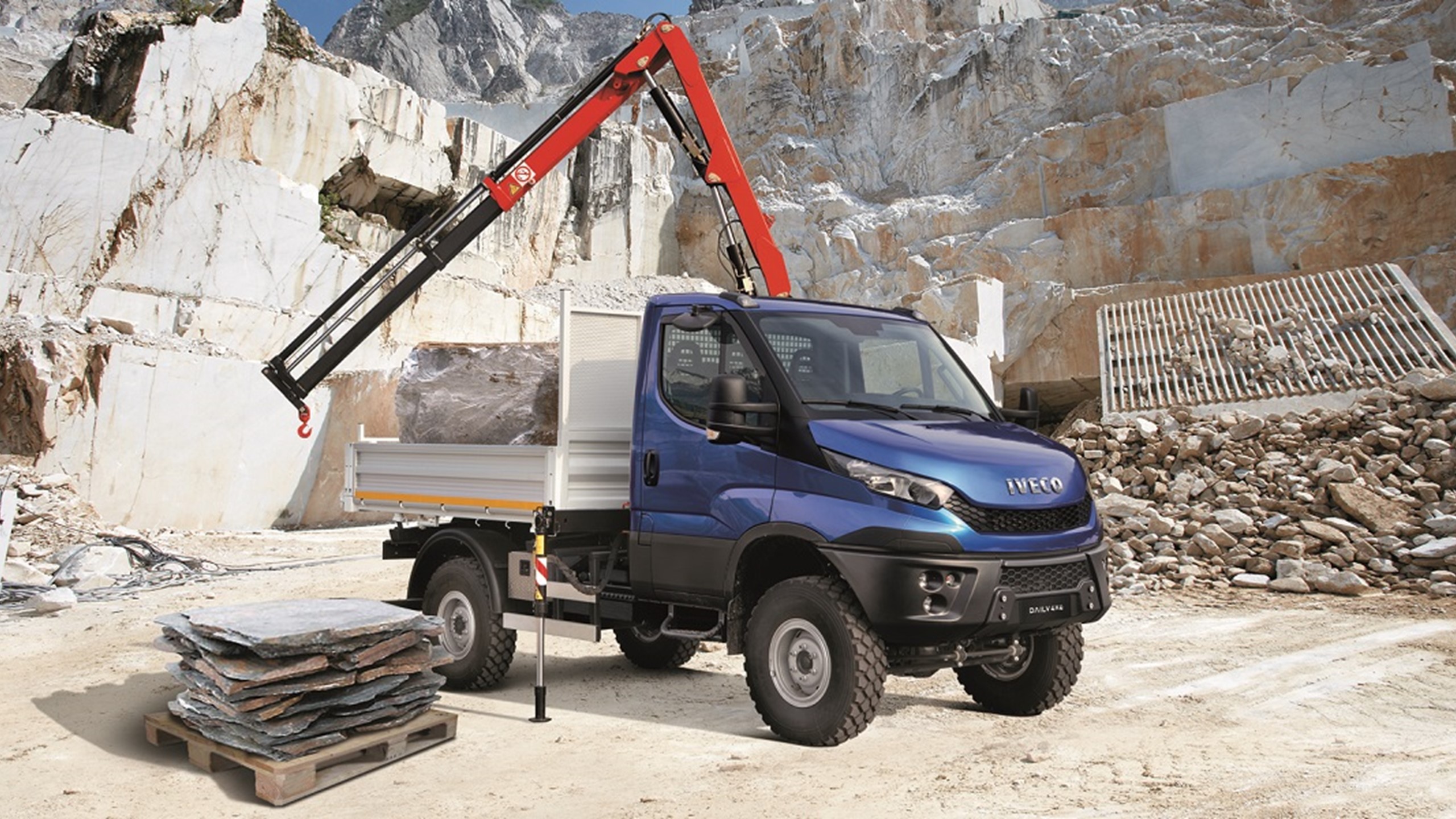 Iveco Daily 4X4 Side Blaa Kran 1140X600
