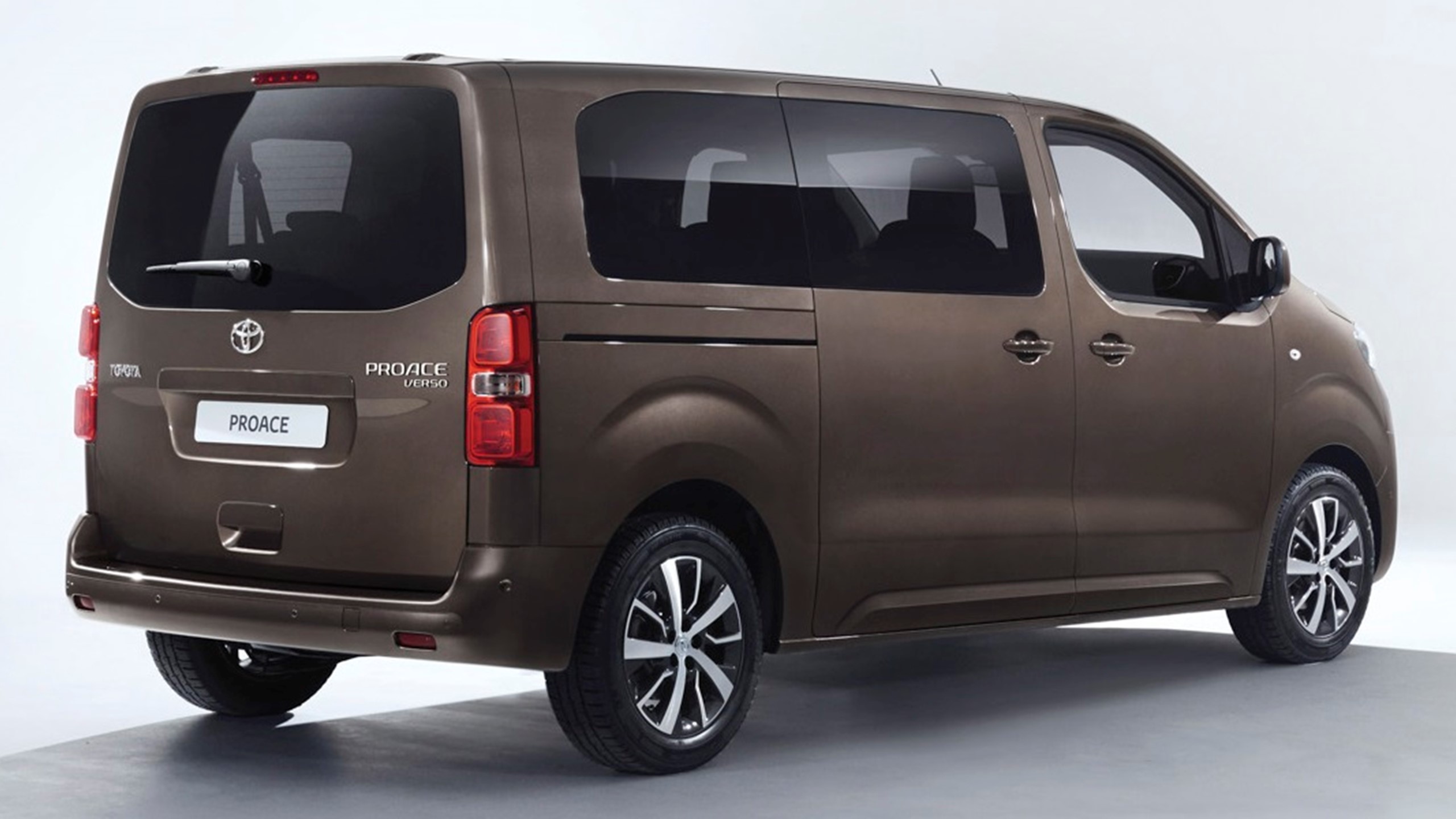 Toyota Proace Verso 2016 Bag Brun 1140X600